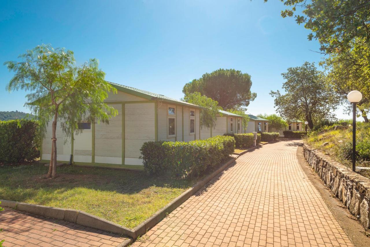 Villaggio Colombo Nuova Gestione Marina dʼMarina dʼAndora Bagian luar foto
